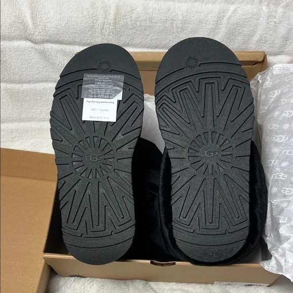 UGG Black Mini Dipper Puffer Boots - Picture 2 of 7